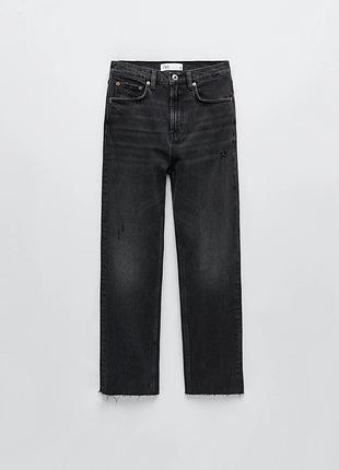 Черные (графитовые) джинсы бренда zara с эффектом легкой потертости