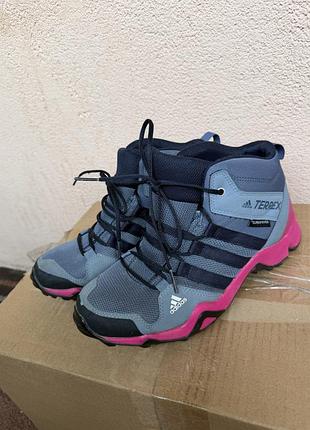 Кросівки жіночі adidas terrex сірі з рожевим, розмір 36-37