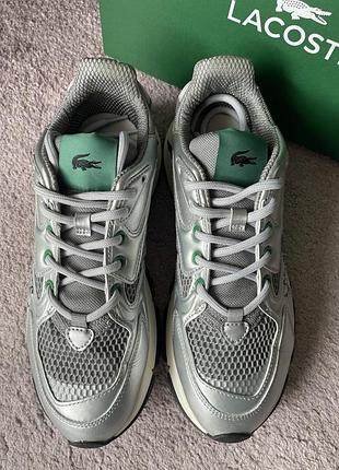 Кросівки жіночі lacoste l003 neo сріблясті з зеленими акцентами розмір eu 40.5 довжина устілки 25.4 см кеди кроссовки