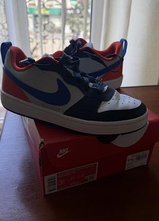 Кросівки nike, довжина устілки 22.5 см
