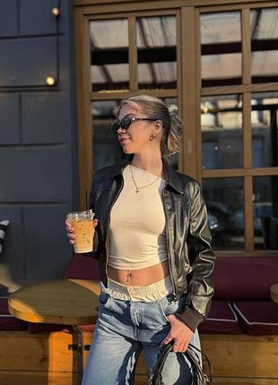 Шкірянка бомбер bershka 2