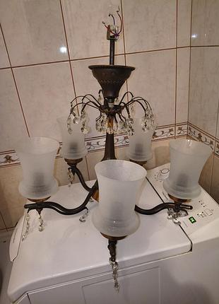 Люстра класична з п'ятьма лампами