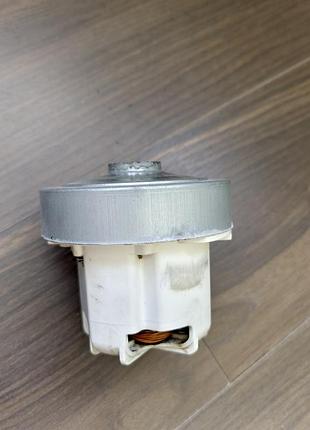 Мотор  для пилососа philips 463.3.401 (1600 вт) під ремонт або відновлення.