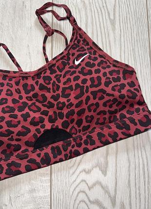 Спортивний топ nike 4