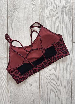 Спортивний топ nike 6