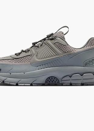 Чоловічі кросівки nike air zoom vomero roam grey | 40–45