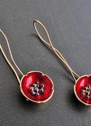 Сережки маки