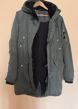 Парка утеплена pull&bear р.m 9