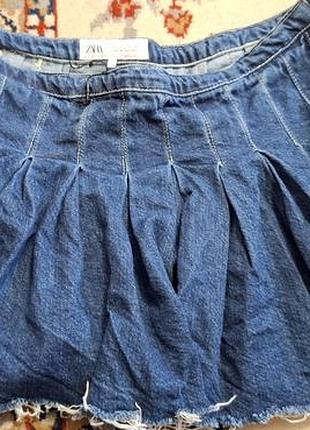 Жіноча міні-спідниця zara джинсова плісе синя розмір l