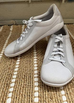 Жіночі анатомічні кросівки vivobarefoot 41 розмір 26 см