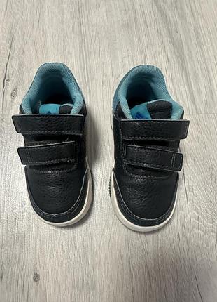 Кросівки adidas 2