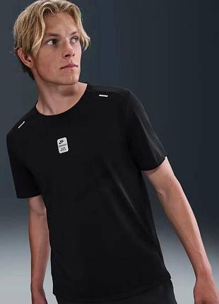 Чоловіча футболка nike air max dri-fit