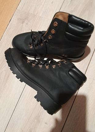 Новые женские ботинки размер40 primark