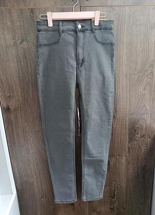 Жіночі сірі джинси скінні pull&bear eur 40, укр розмір 46-48