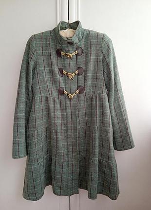 Стильное демисезонное пальто из шерсти