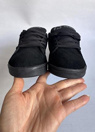 Замшеві кросівки air walk 3
