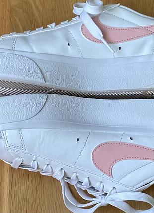 Кросівки жіночі nike. 3
