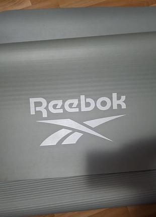 Спортивний мат reebok для фітнесу та тренувань
