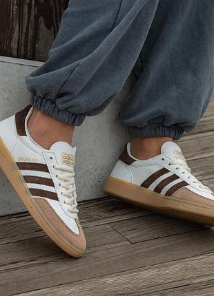 Кроссовки женские adidas spezial white beige brown