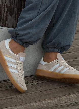 Кросівки жіночі adias spezial beige white