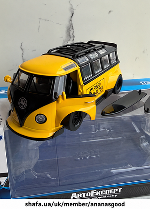 Коллекционная металлическая модель volkswagen t1 bus 1:32 14.5 см желтая, свет фар, звук, с распашной дверью