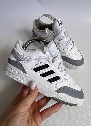 Кросівки adidas