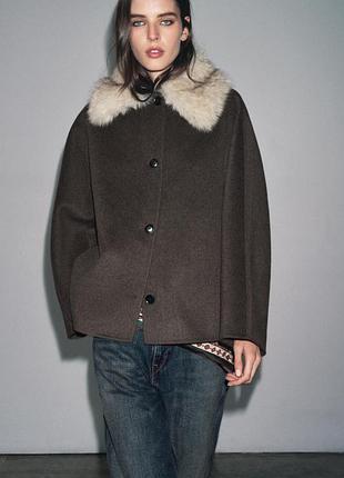 Пальто из шерсти zw collection от zara