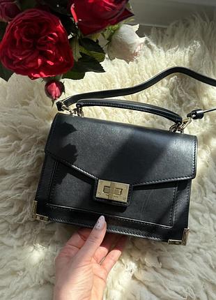 Шкіряна чорна сумка кросбоди the kooples