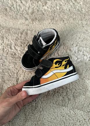 Замшевые кеды vans
