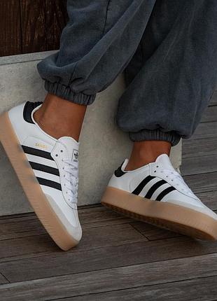Кросівки жіночі adidas samba plat