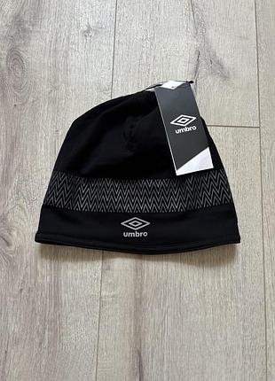 Шапка umbro