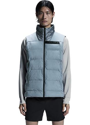 Уютный, функциональный и технологичный мужской жилет on challenger vest
оригинал