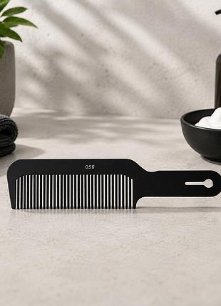 Карбоновий антистатичний гребінець для стрижки та укладання волосся the shave factory 058