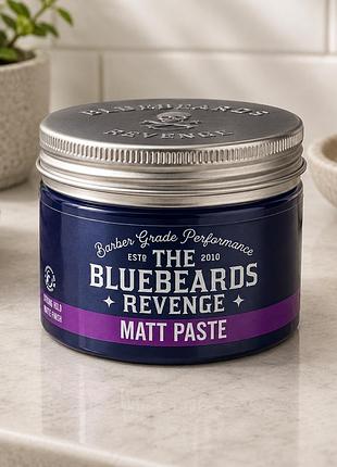 Матова паста the bluebeards revenge matt paste забезпечує сильну фіксацію природний матовий ефект, підкреслює текстуру у 100