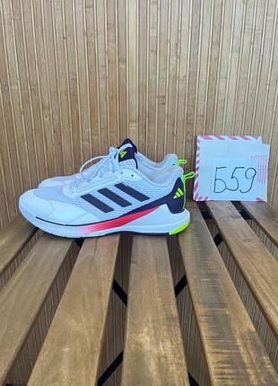 Кросівки adidas novaflight 2