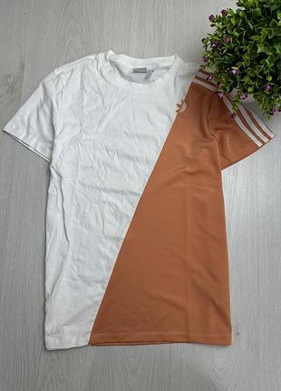 Футболка adidas