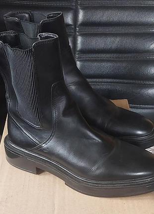 Чоботи жіночі zara челсі чорні, розмір 37
