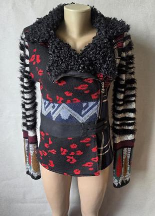 Стильная куртка-кардиган desigual в стиле печворк с меховым воротником, размер m-l
