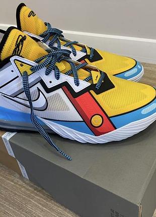 Кросівки чоловічі nike lebron 18 low «stewie griffin» різнокольорові