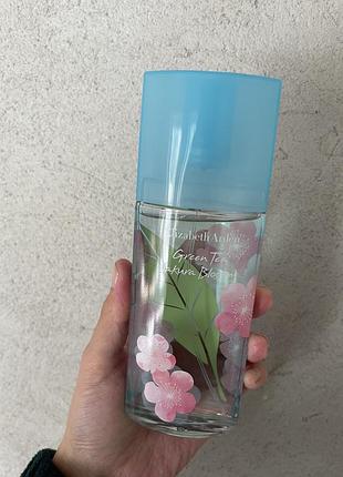 Жіноча туалетна вода elizabeth arden green tea sakura blossom