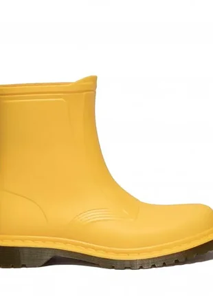 Желтые резиновые сапоги от dr. martens (1460 rain waterproof yellow pvc)