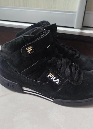 Кросівки fila чорні замшеві 24,5 см