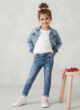 Заужені джинси zara на зріст 122 см (близько 7 років)