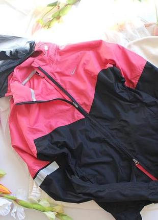 Курточка вітровка nike  жіноча