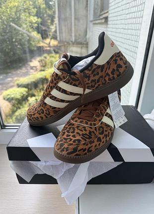 Кеди жіночі adidas леопардові 38 розмір