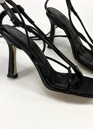 Босоніжки жіночі boohoo чорні 39 розмір 25 см
