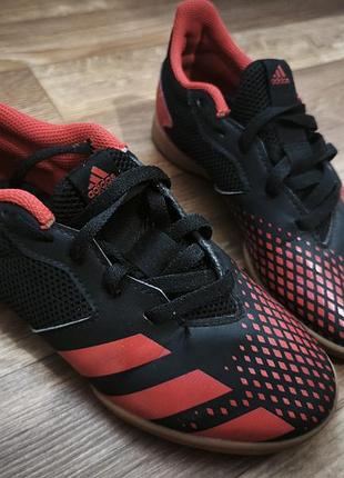 Бутси для дітей adidas predator 20.4 in чорні, червоні, розмір 33, довжина устілки 22 см