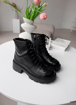 Ботинки кожаные черные
