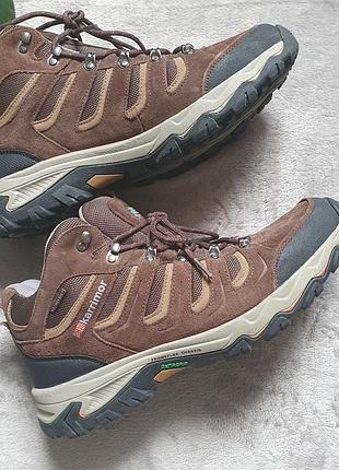 Трекинговые кросовки karrimor!