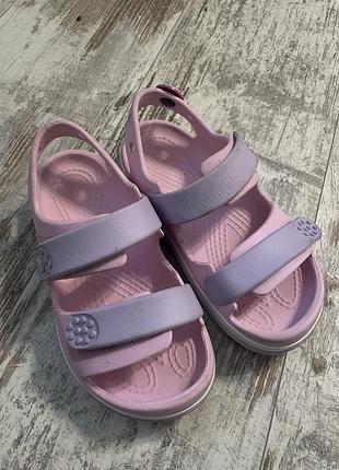 Босоніжки для дівчинки crocs рожеві